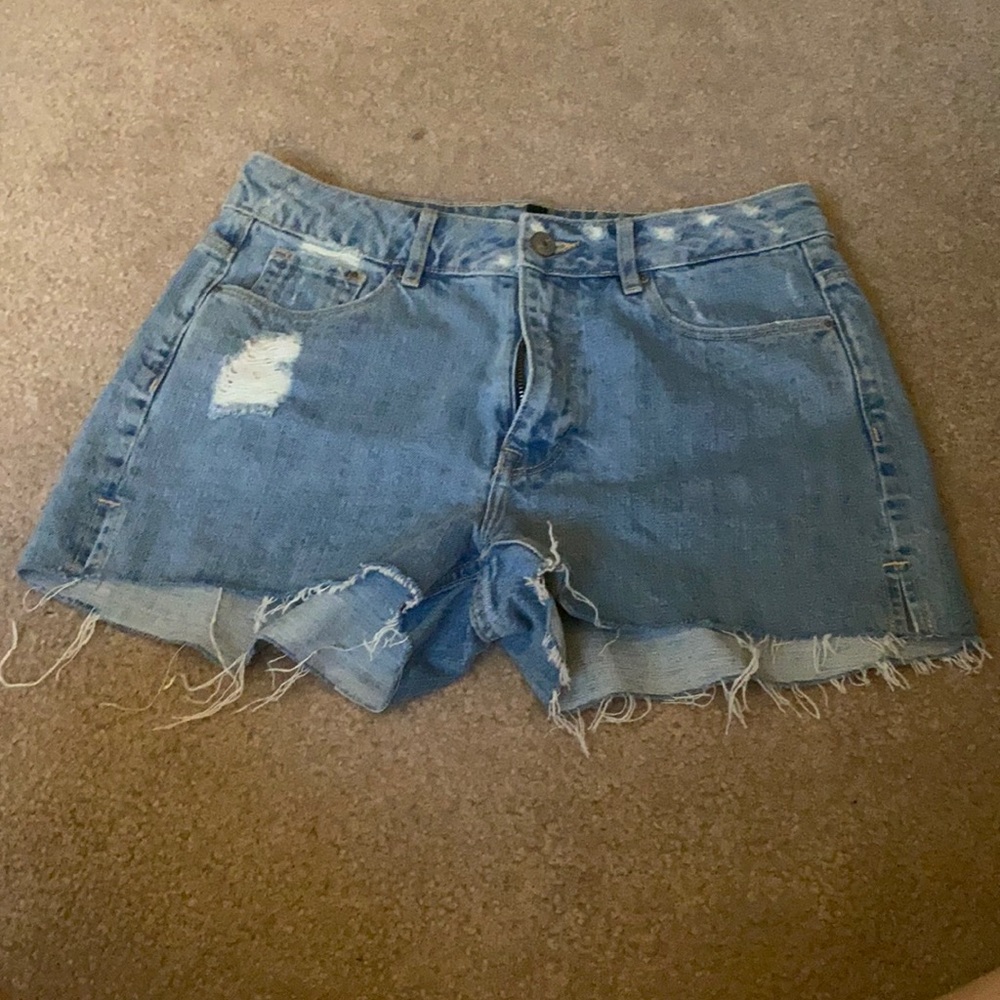 cute ripped jean shorts